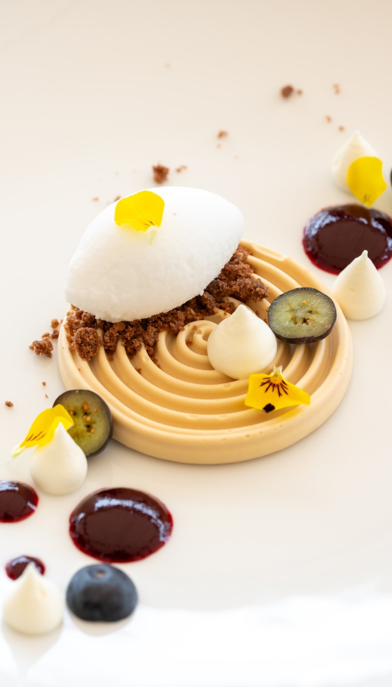 Köstliche Desert Kreation im 4 Sterne S Gourmet Hotel Sonnbichl bei Meran