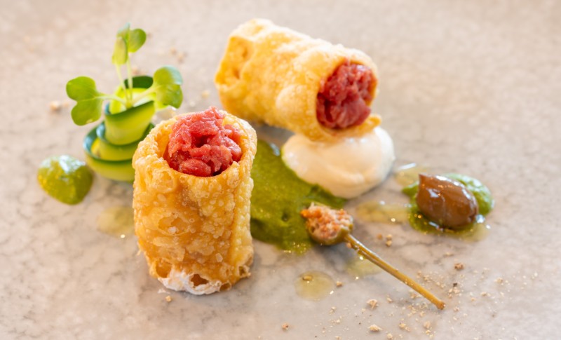 Frische Tartar- Röllchen im Gourmethotel Sonnbichl in Dorf Tirol